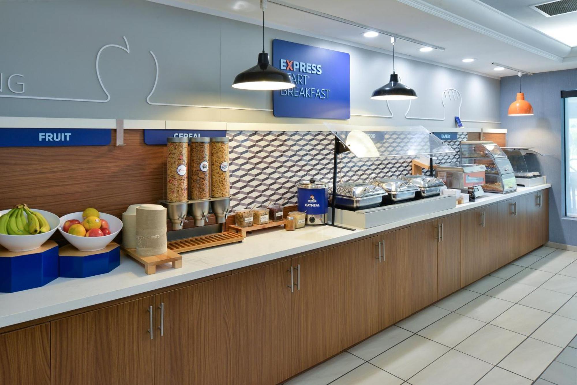 Holiday Inn Express Lewisburg - New Columbia By Ihg Zewnętrze zdjęcie